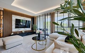 Manu Park Premium Luxury By Lookap